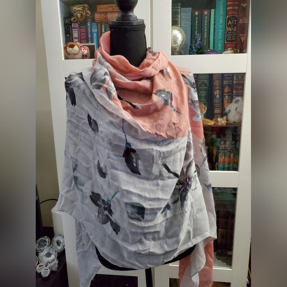 Rose and Gray Lightweight Wrap